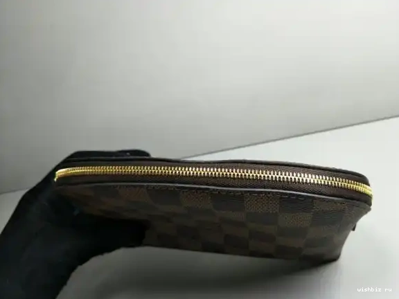 WIS COSMETIC VUITTON POUCH LOUIS 0519
